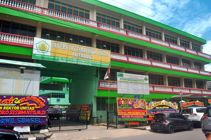 Gedung Univeritas Tamansiswa Palembang